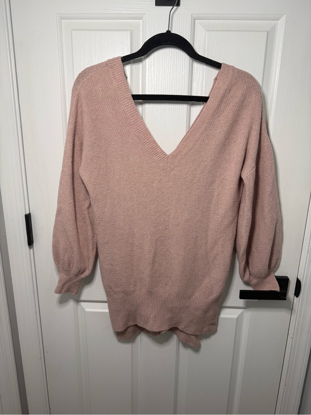 Relaxed V-Neck Balloon Sleeve Sweater — Soft Blush
